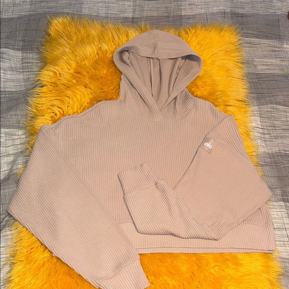 ALO Yoga Ribbed Cream Hoodie